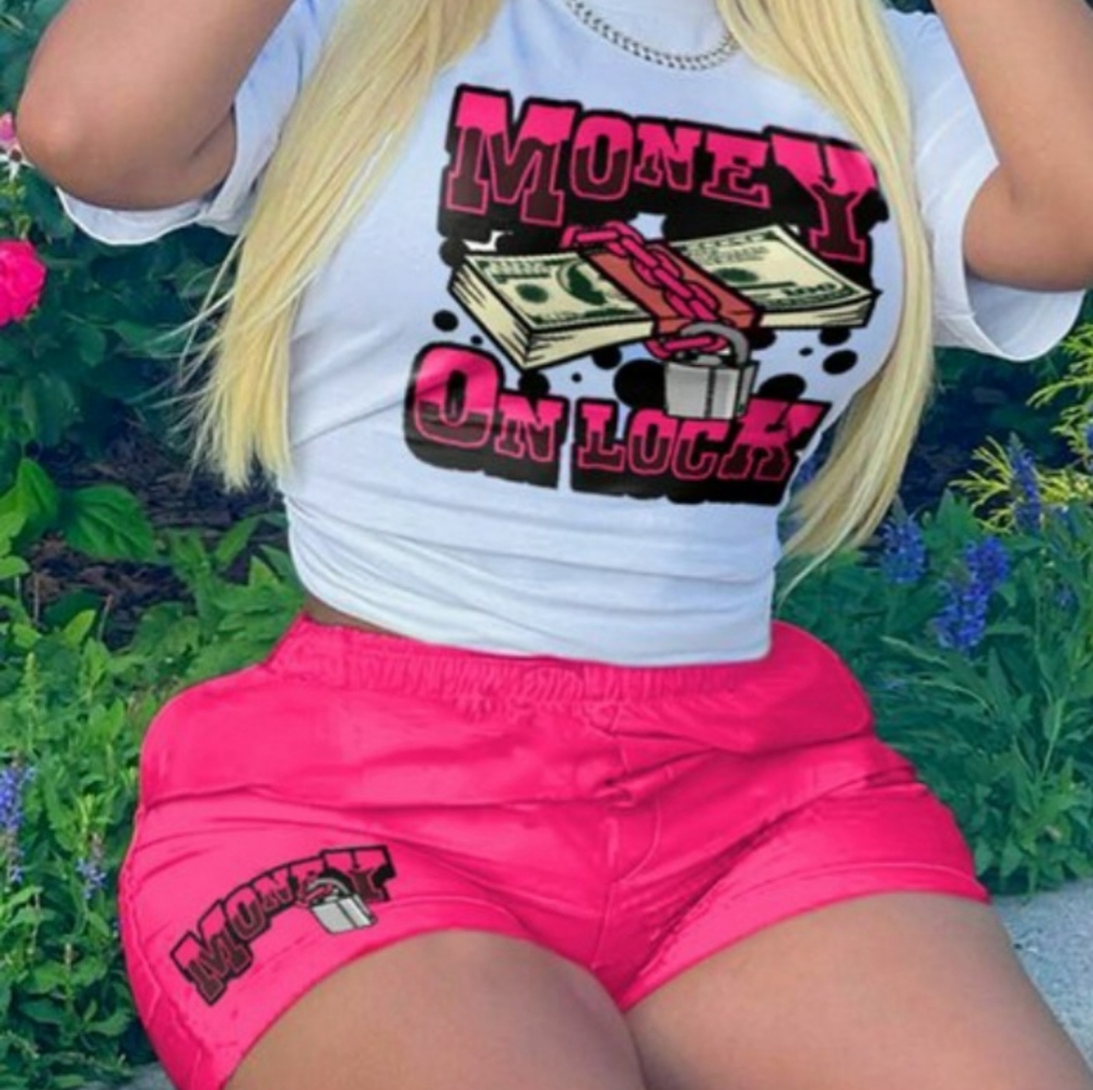 (Money on lock) 🔐  TWO PIECE Set's